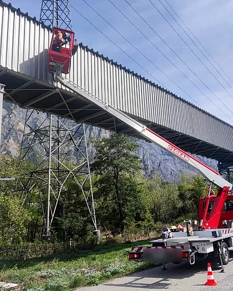 Chantier iTelco : intervention en hauteur le long d’un convoyeur